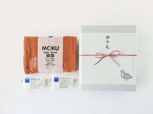 やさしさを包む、石けんとタオルのセット（MOKUタオル・無添加石けん）／お中元セット