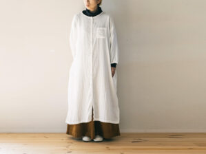 レディス ノーカラーワンピース 2nd／9分袖／motone（モートン）